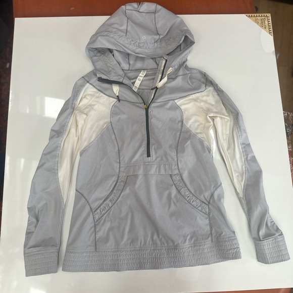 Lululemon Half Zip lightweight Jacket size 6 - Picture 2 of 7